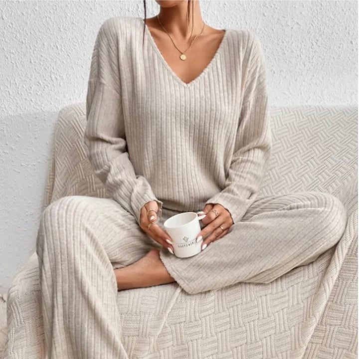 Elli | Elegant Knitted Two-Piece Women's Set