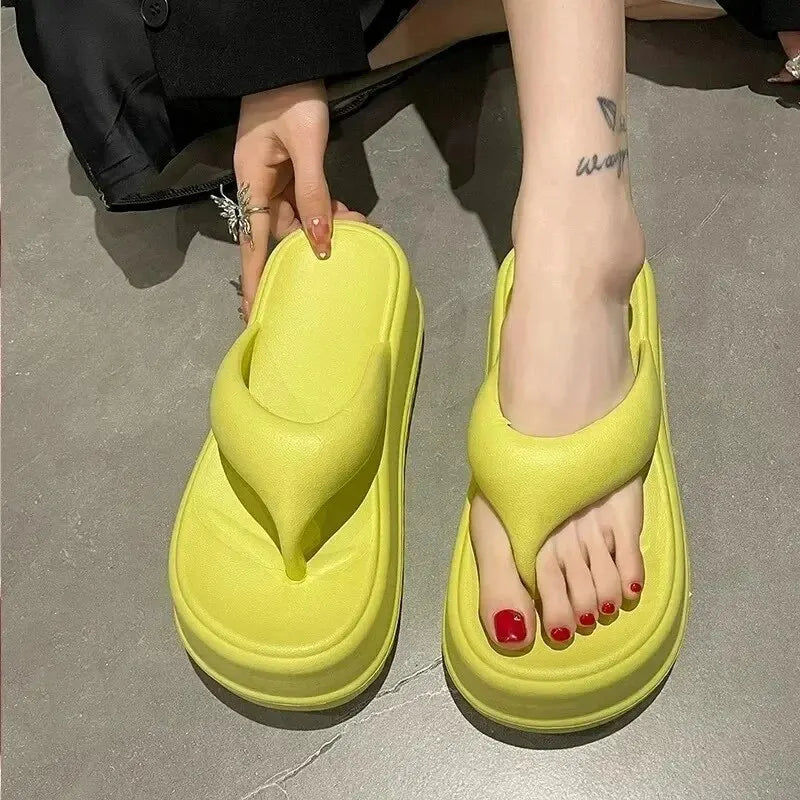 Sandara | Elevated Slippers