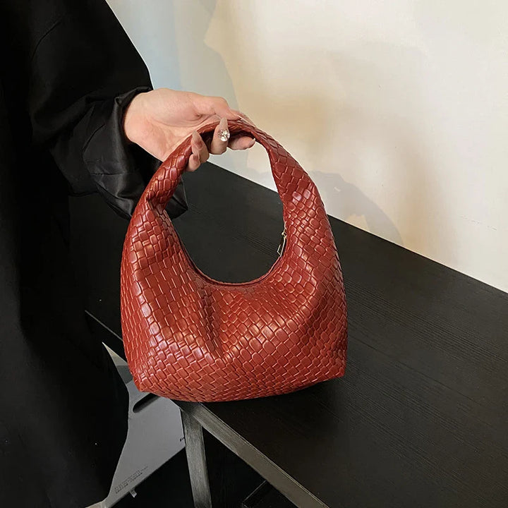 Richelle | Chic Round Bag