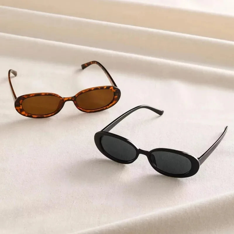 Vera | Women's Vintage Oval Sunglasses with UV Protection