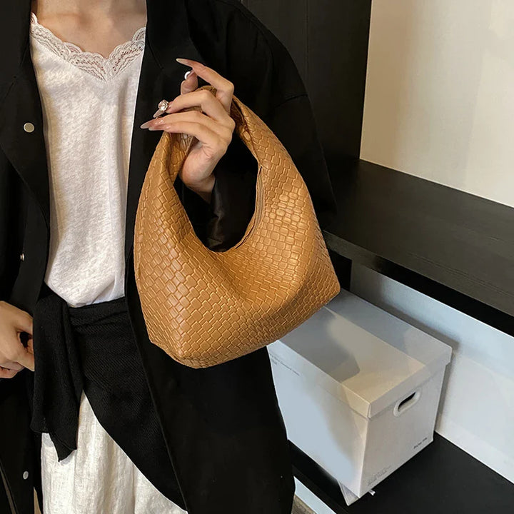 Richelle | Chic Round Bag