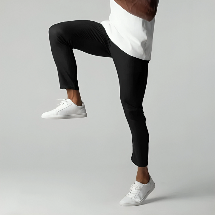 Noah | Slim-Fit Chino