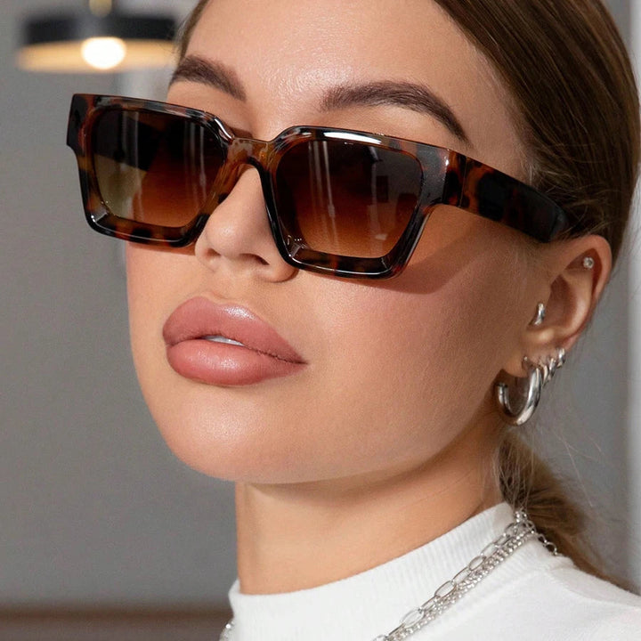Tegan | Square Sunglasses