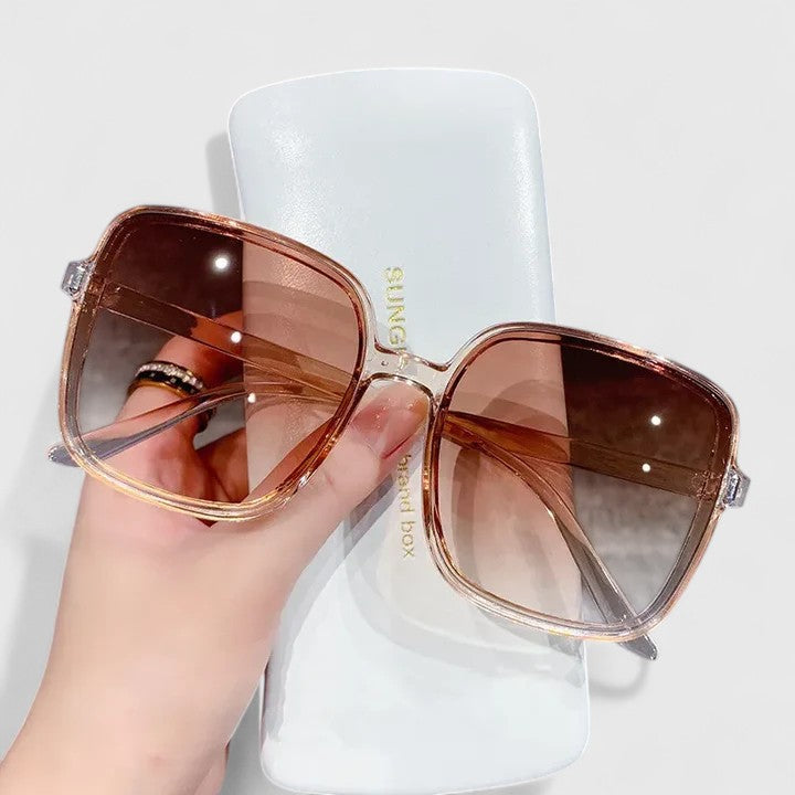 Daphne | Women's Square Sunglasses with UV Protection
