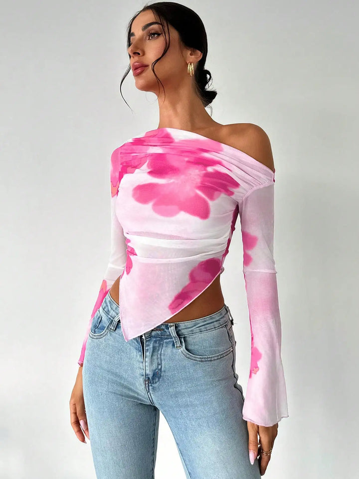 Beatriz | Bold Print Diagonal Mesh Top
